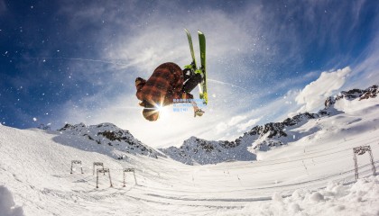 转会市场引援策略引热议，门将投资的价值被低估了吗？